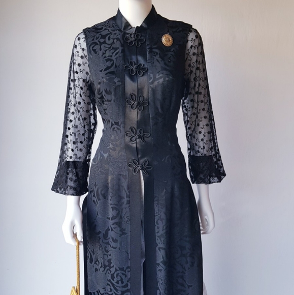 Large Vintage Oriental Vest ✨ - Picture 5 of 13